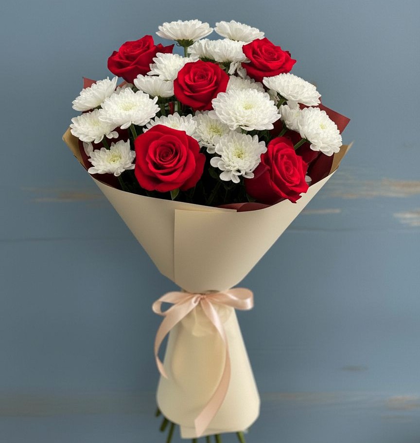 Букет цветов из: Розы и Хризантемы в Молодежный