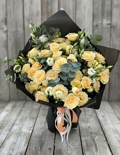 Букет цветов из:  Розы и Лизиантусы #REPLACE_PRED# Молодежный