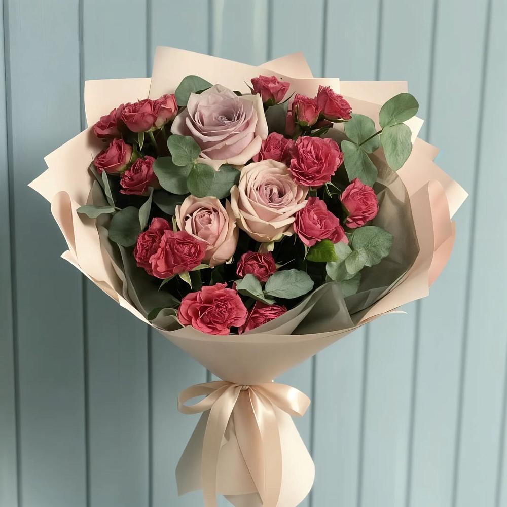 Букет цветов из: Гвоздики и Розы в Молодежный