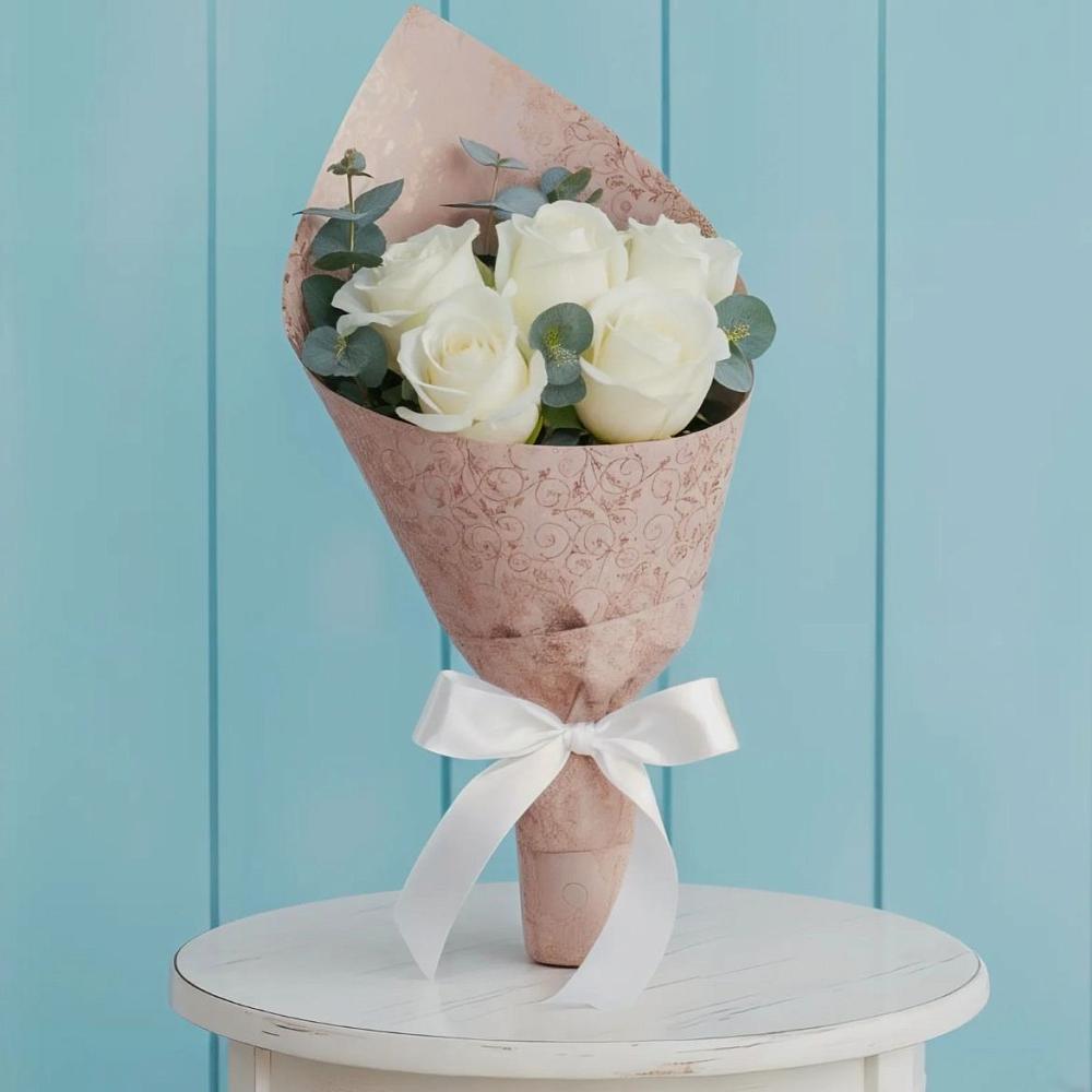 Букет цветов из: Розы в Молодежный