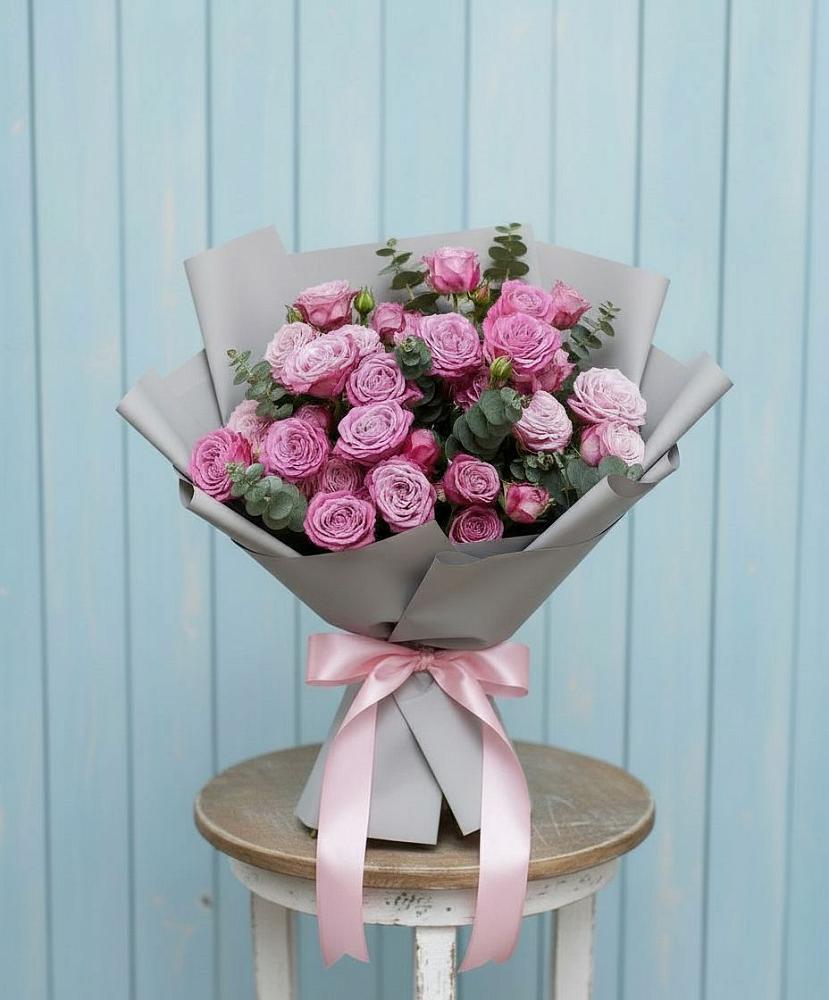 Букет цветов из: Розы в Молодежный