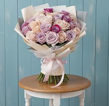 Букет цветов из:  Розы в Молодежный