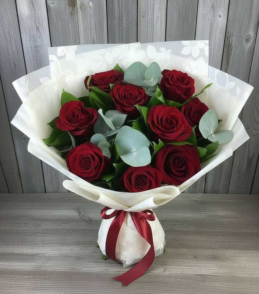 Букет цветов из: Розы в Молодежный