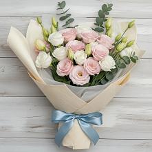 Букет цветов из:  Лизиантусы #REPLACE_PRED# Молодежный