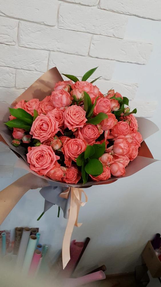 Букет цветов из: Розы в Молодежный