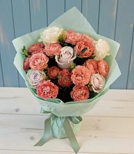 Букет цветов из:  Розы в Молодежный
