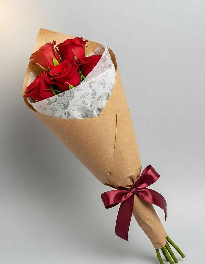 Букет цветов из: Розы в Молодежный