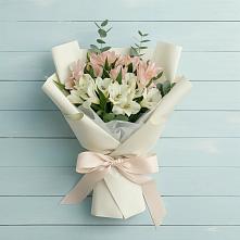 Букет цветов из:  Альстромерии в Молодежный