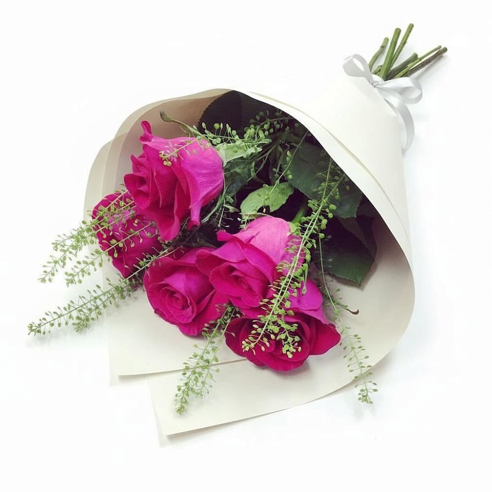 Букет цветов из: Розы в Молодежный