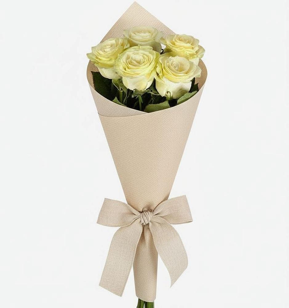 Букет цветов из: Розы в Молодежный