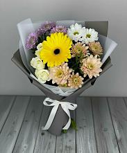 Букет цветов из:  Розы, Герберы и Хризантемы в Молодежный