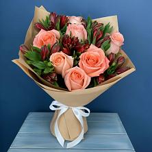 Букет цветов из:  Розы и Альстромерии в Молодежный