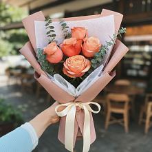 Букет цветов из:  Розы #REPLACE_PRED# Молодежный