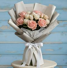 Букет цветов из:  Розы в Молодежный
