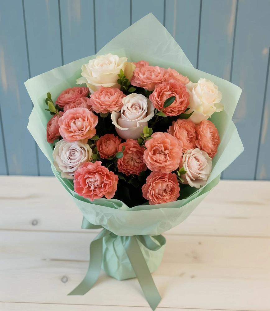 Букет цветов из: Розы в Молодежный