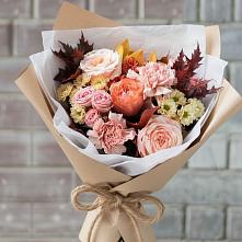 Букет цветов из:  Гвоздики, Хризантемы и Розы в Молодежный