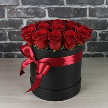 Цветочная композиция из Розы в шляпной коробке #REPLACE_PRED# Молодежный