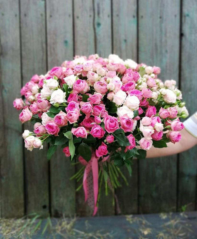 Букет Розовые кустовые розы Натали и Лав Лидия в Молодежный