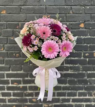 Букет цветов из:  Герберы и Хризантемы в Молодежный