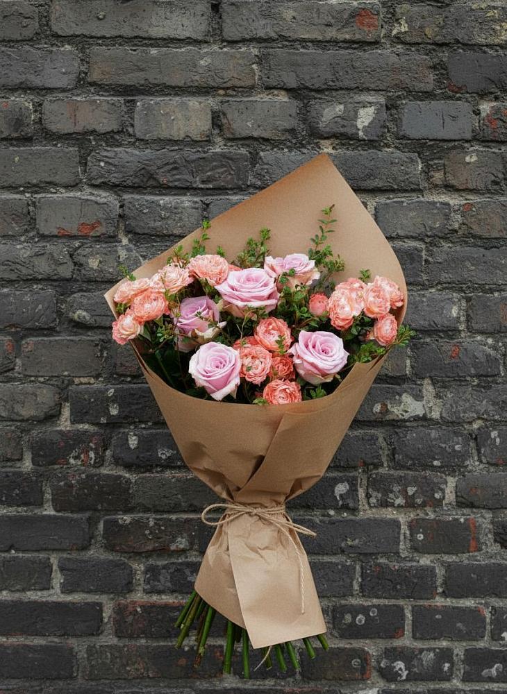 Букет цветов из: Розы в Молодежный