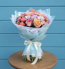 Букет цветов из:  Хризантемы и Розы в Молодежный
