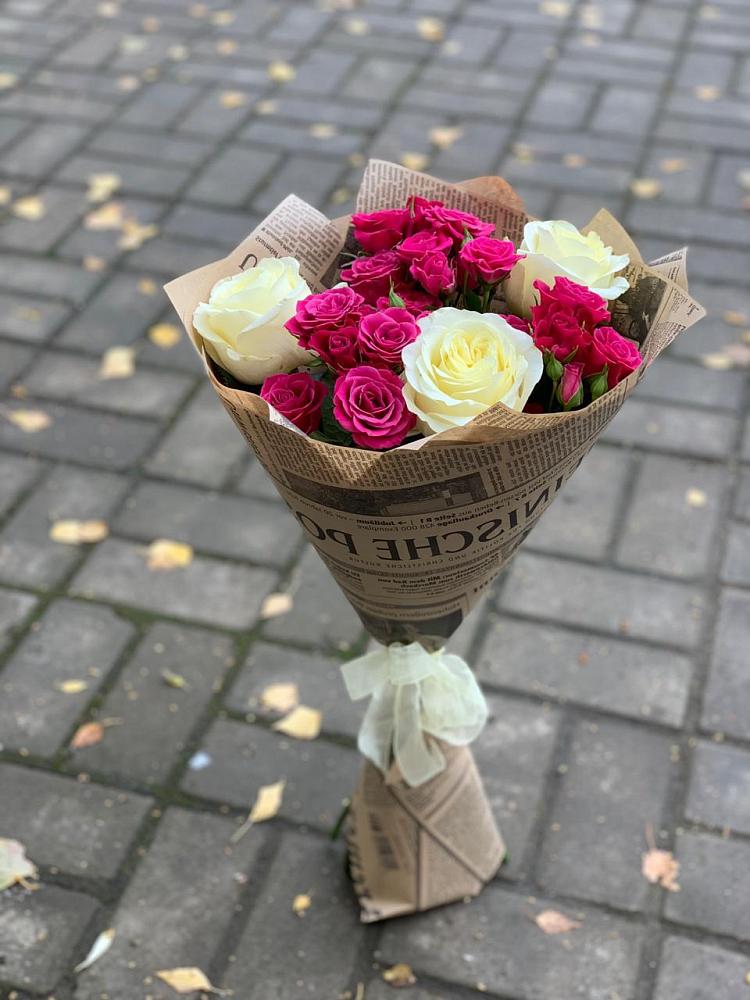 Букет цветов из: Розы в Молодежный