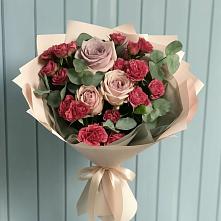 Букет цветов из:  Гвоздики и Розы #REPLACE_PRED# Молодежный