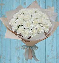 Букет цветов из:  Гвоздики в Молодежный