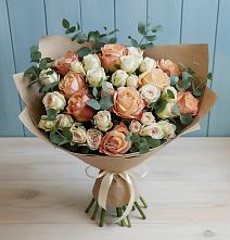 Букет цветов из:  Альстромерии и Розы в Молодежный